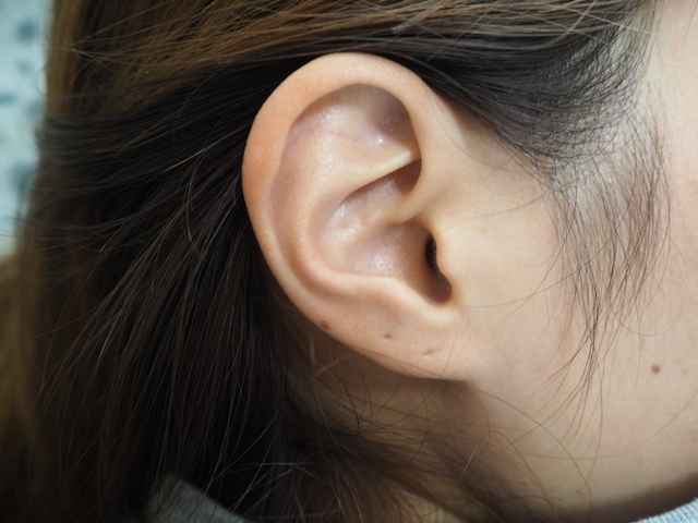 “耳たぶ”にしわが出来ていたら、病気のサイン？
